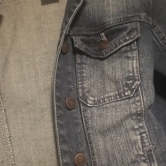 Jean jacket - Picture 3 of 4